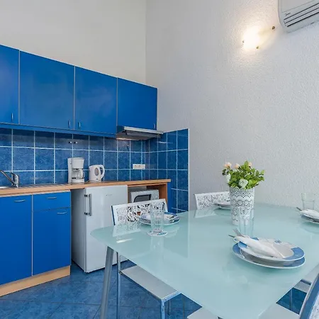 Maja 2 Guest house Funtana